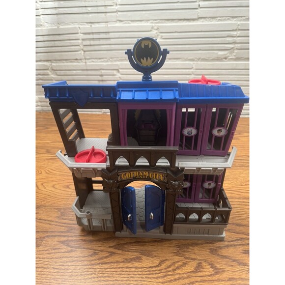 FISHER-PRICE‎ Imaginext Gotham City Jail with Batman and three figures - Picture 1 of 12